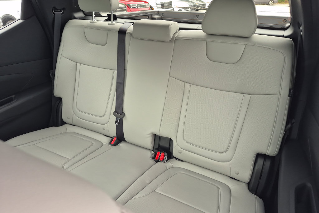 New 2027 Hyundai Santa Cruz SE FWD image 15