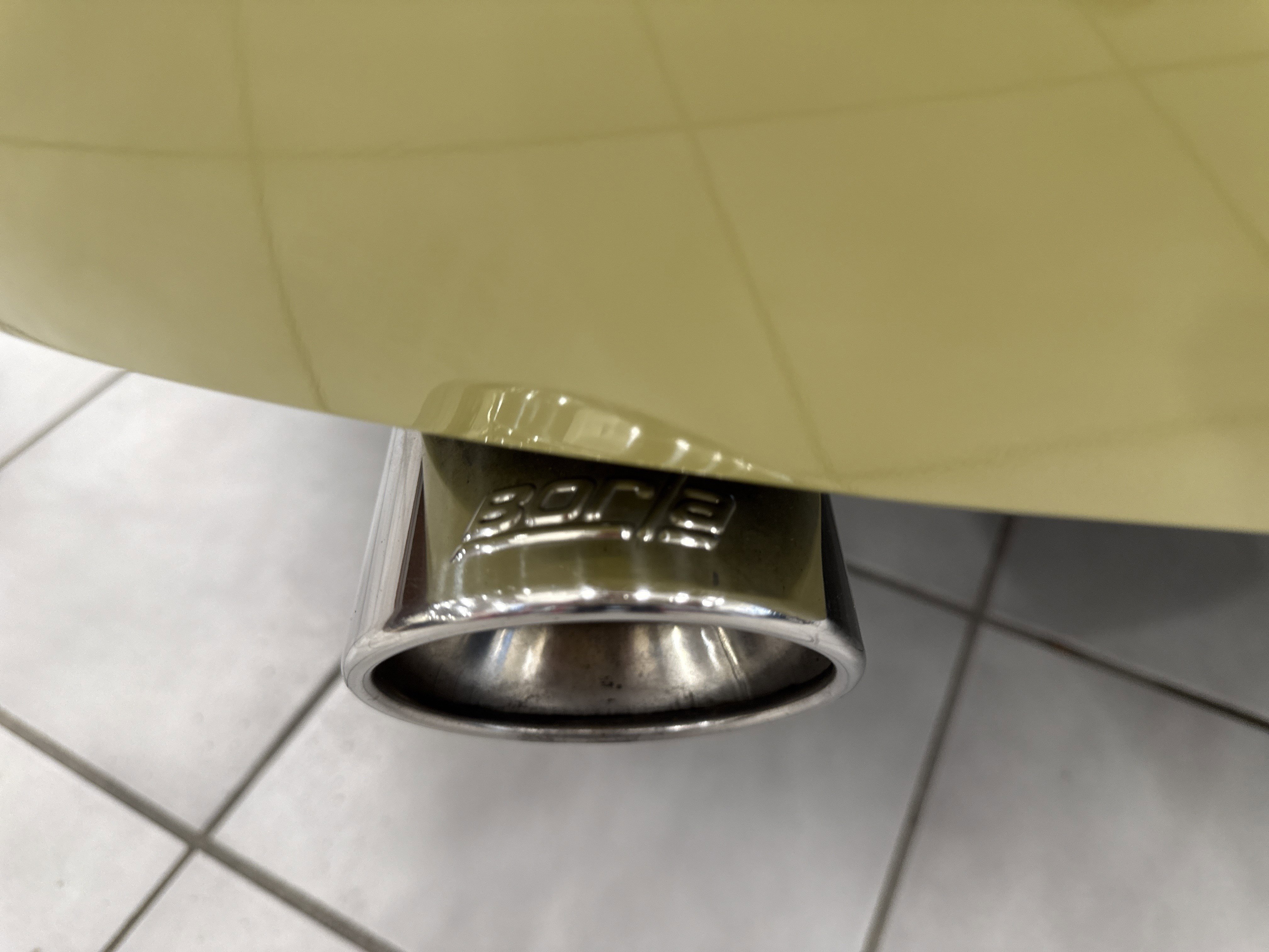 Used 2005 Ford Thunderbird image 4