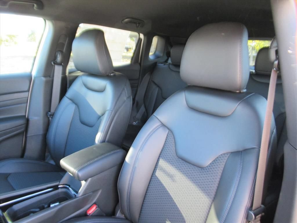 New 2026 Jeep Compass Latitude AWD/4WD image 16
