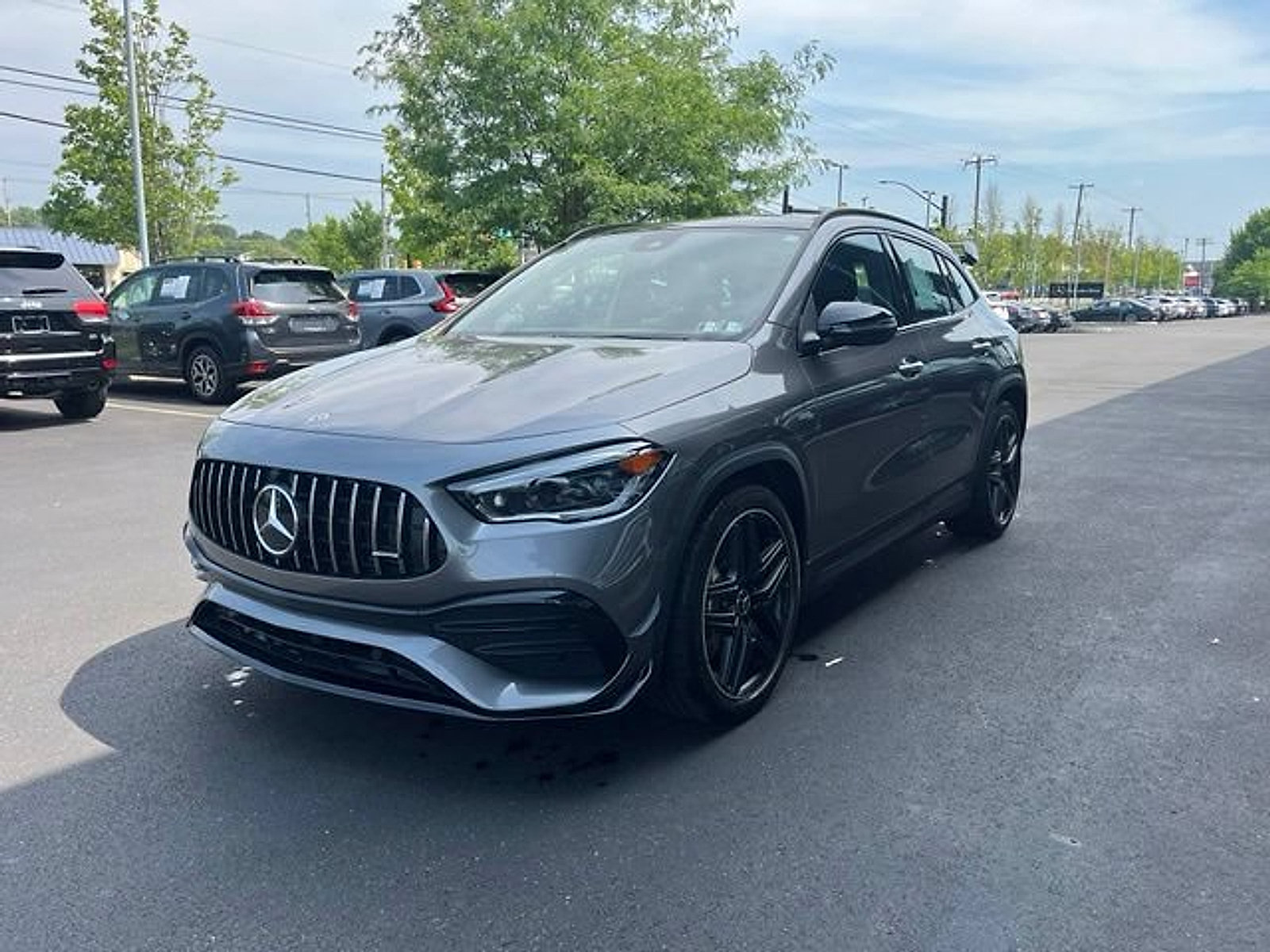 Certified 2022 Mercedes-Benz GLA 35 AMG 4MATIC image 4
