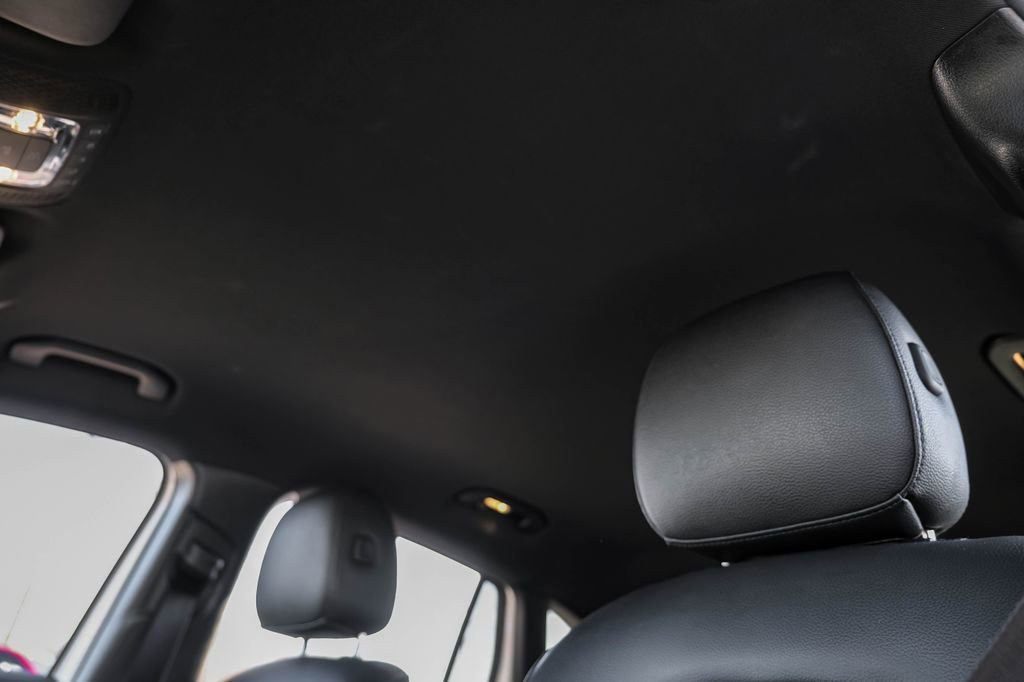 Used 2021 Mercedes-Benz GLA 250 image 29