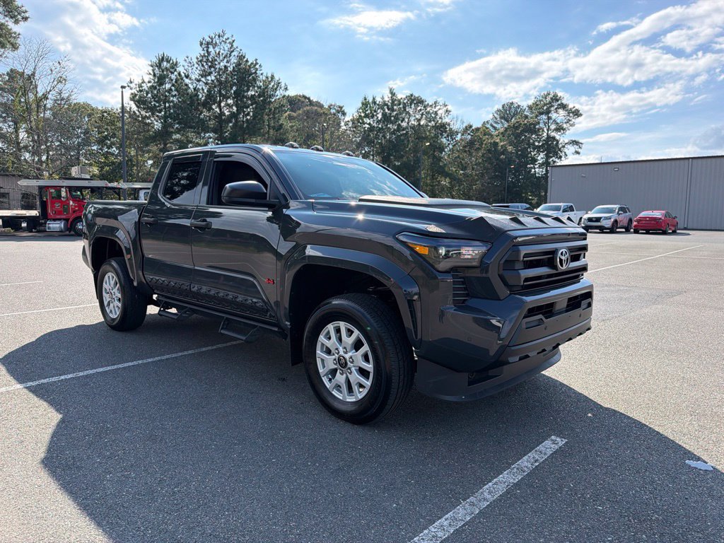 Used 2025 Toyota Tacoma SR w/ SR Upgrade Package AWD/4WD image 4