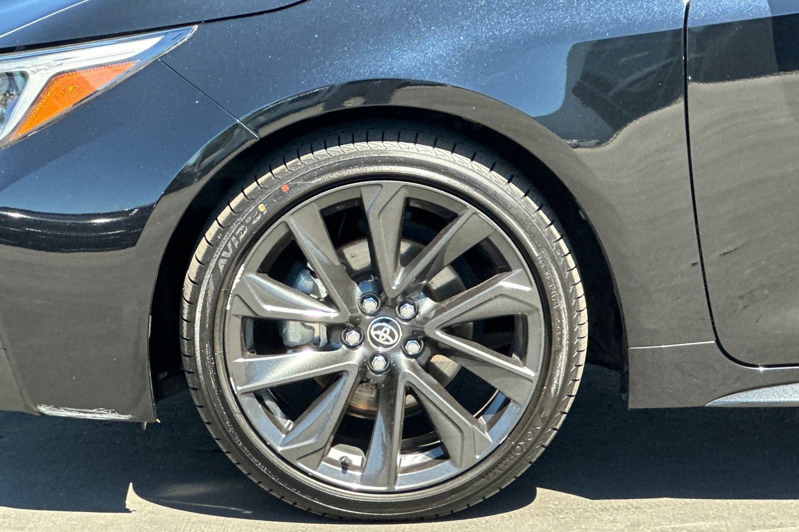 Used 2023 Toyota Corolla SE w/ SE Premium Package FWD image 26