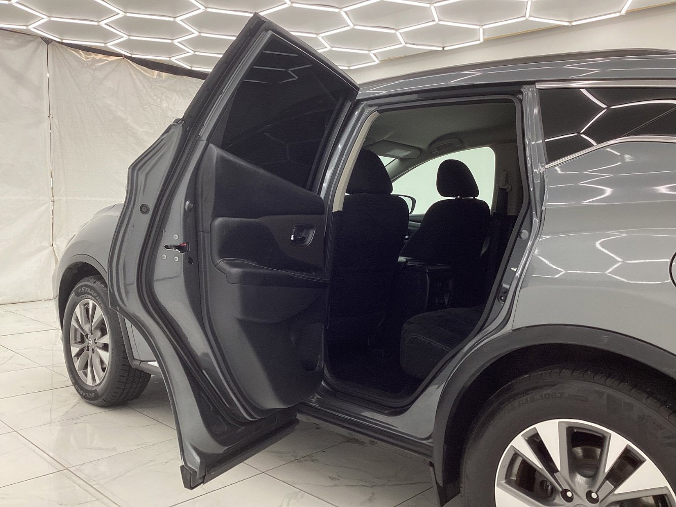 Used 2020 Nissan Murano SV image 22