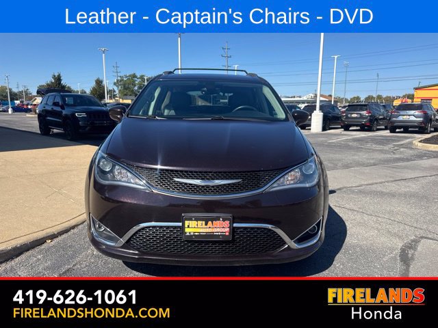 Used 2017 Chrysler Pacifica Touring-L Plus w/ Tire & Wheel Group FWD image 8