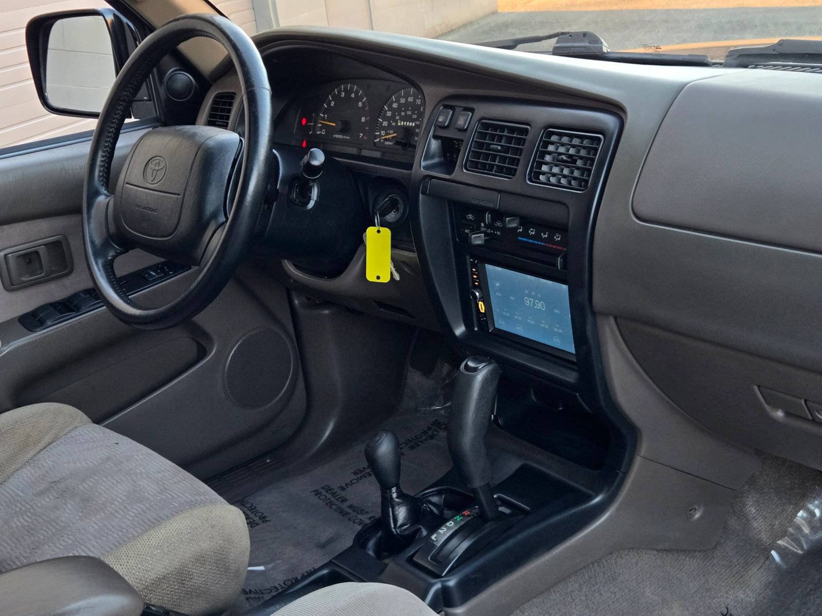 Used 1997 Toyota 4Runner SR5 AWD/4WD image 18
