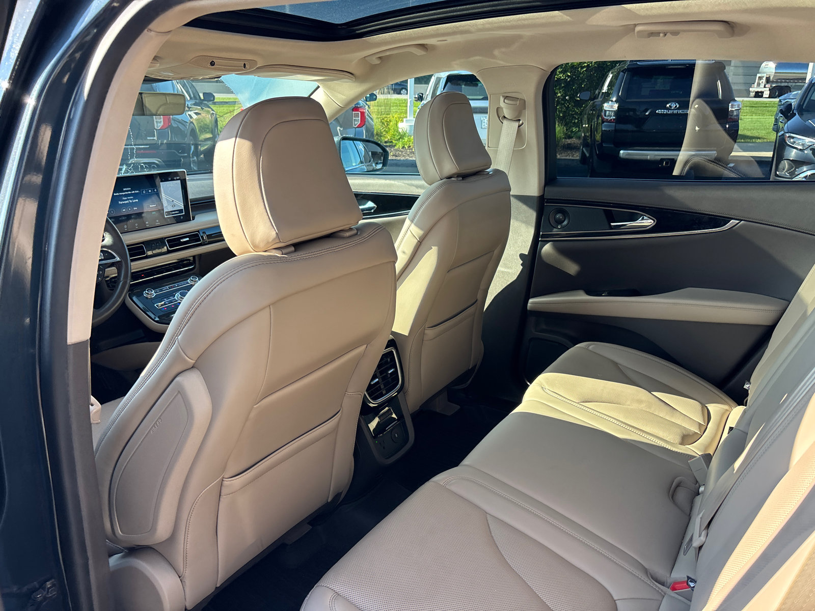 Certified 2023 Lincoln Nautilus Reserve w/ Equipment Group 201A AWD/4WD image 27