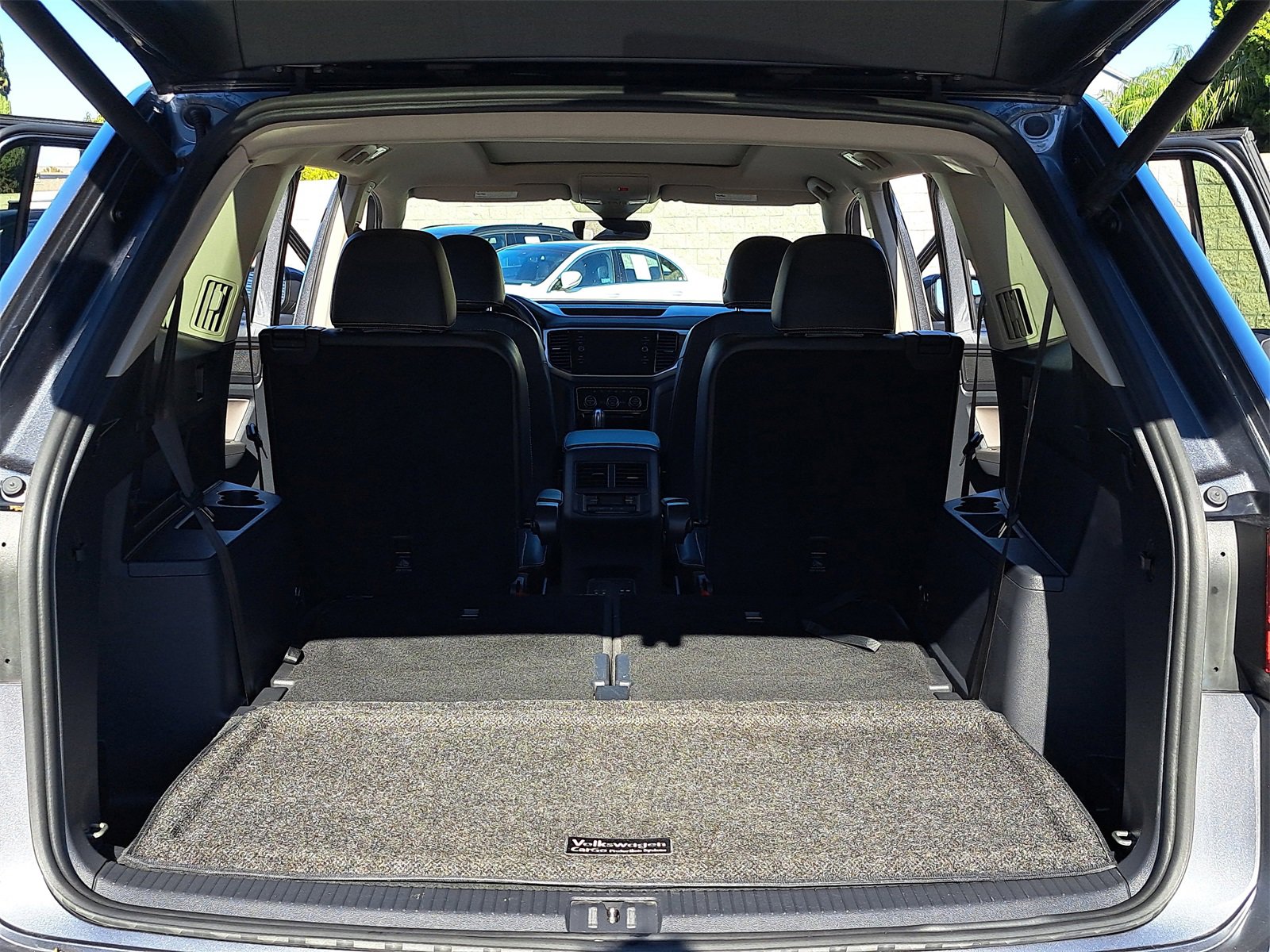 Used 2022 Volkswagen Atlas SEL image 16