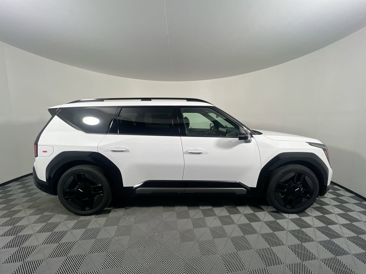 New 2026 Kia EV9 GT-Line AWD/4WD image 2
