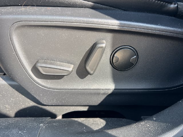 Used 2024 Ford Escape ST-Line w/ Tech Pack #1 AWD/4WD image 37