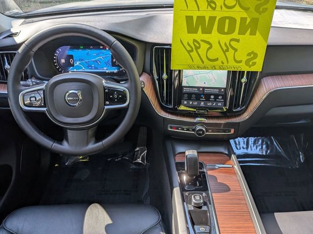 Certified 2023 Volvo XC60 B5 Plus w/ Climate Package FWD image 17