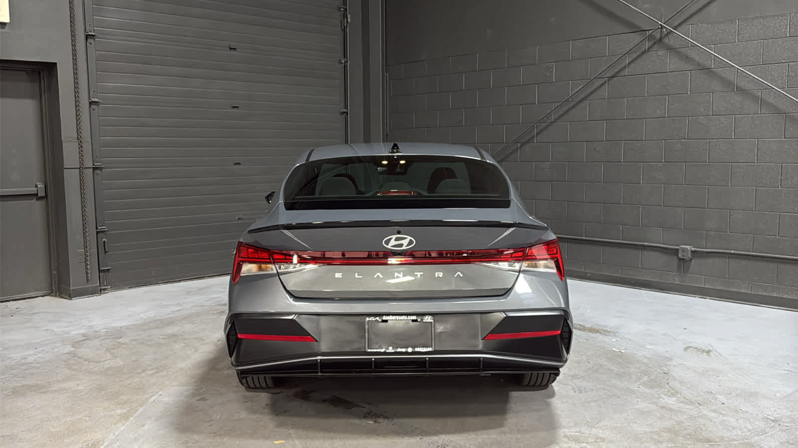 Used 2026 Hyundai Elantra SEL Sport Premium FWD image 5