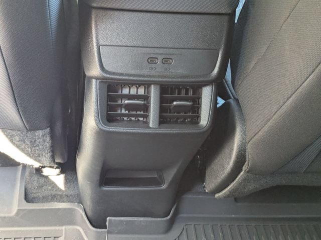 New 2026 Chevrolet Equinox LT w/ Safety and Technology Package FWD image 29