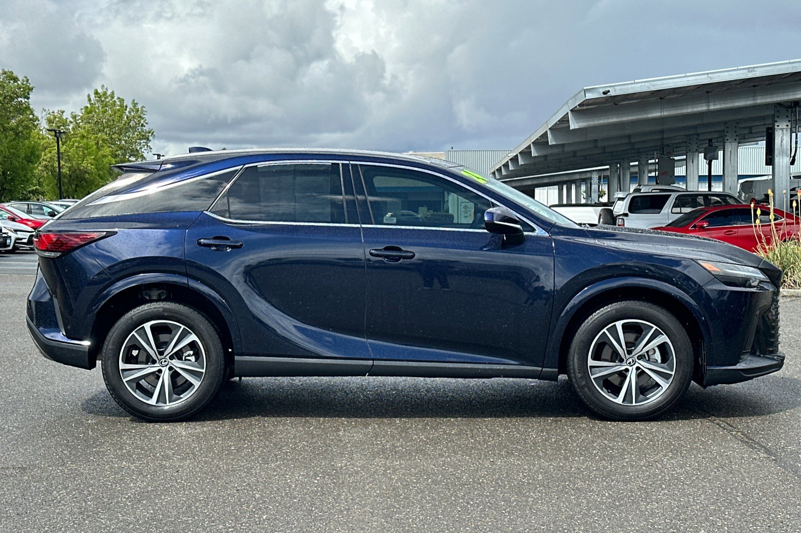Used 2024 Lexus RX 350 FWD w/ Technology Package image 3