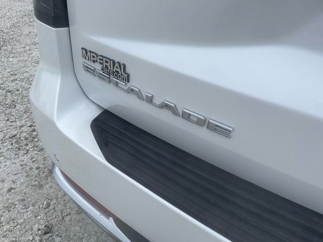 Used 2023 Cadillac Escalade Premium Luxury image 13