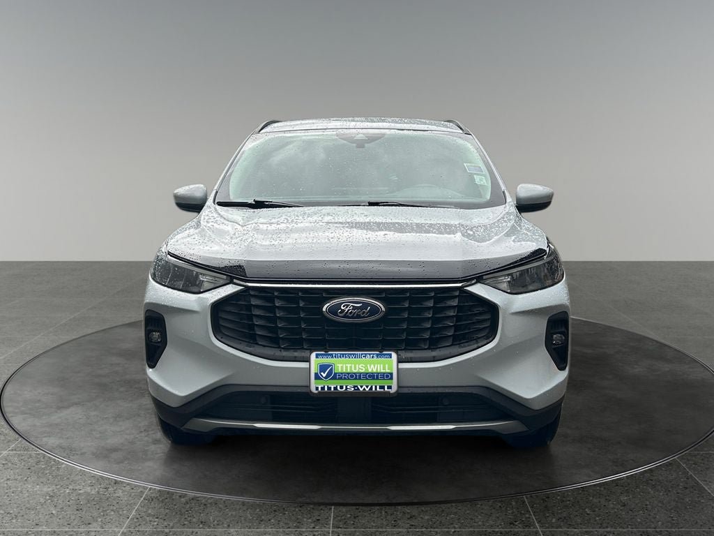 Used 2025 Ford Escape SE FWD image 2