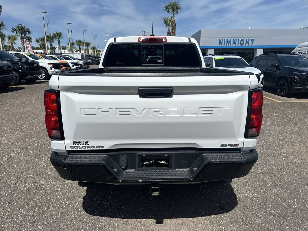 Used 2023 Chevrolet Colorado ZR2 w/ ZR2 Convenience Package III AWD/4WD image 15