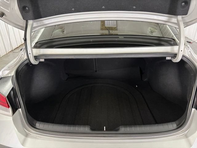 Used 2021 Hyundai Elantra SEL w/ Convenience + Premium Package FWD image 13