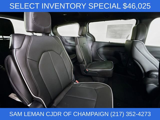 New 2026 Chrysler Pacifica Limited w/ S Appearance Package image 29