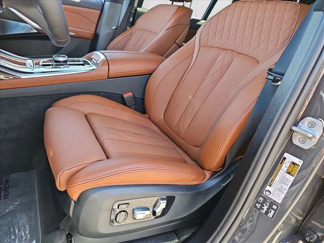 New 2027 BMW X7 M60i AWD/4WD image 4