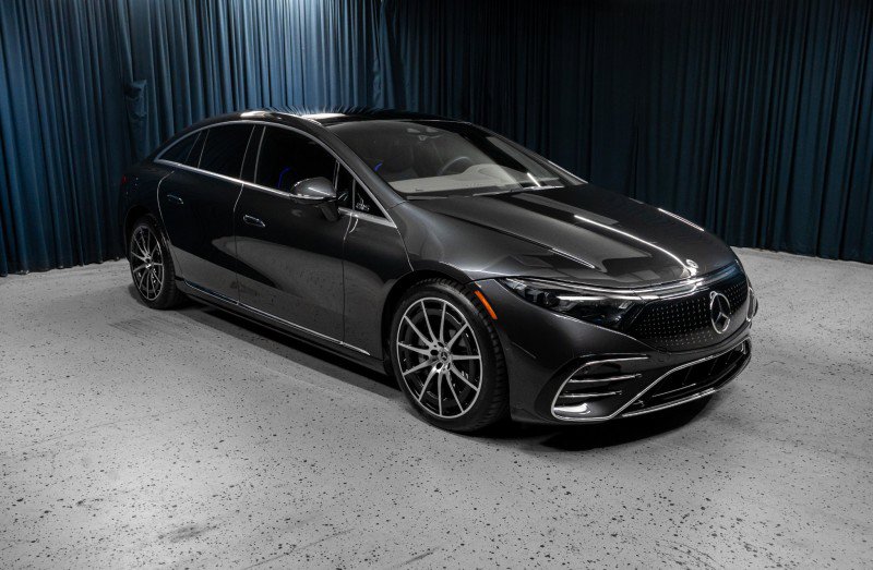 Certified 2023 Mercedes-Benz EQS 580 4MATIC Sedan image 3