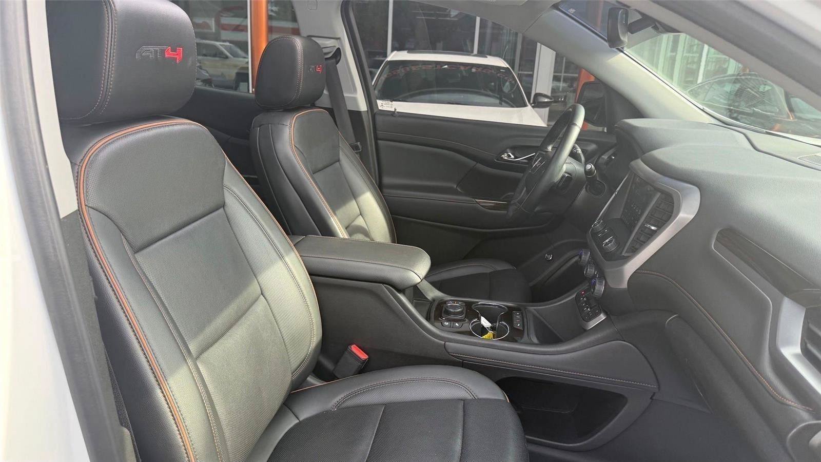 Used 2023 GMC Acadia AT4 w/ Technology Package AWD/4WD image 13