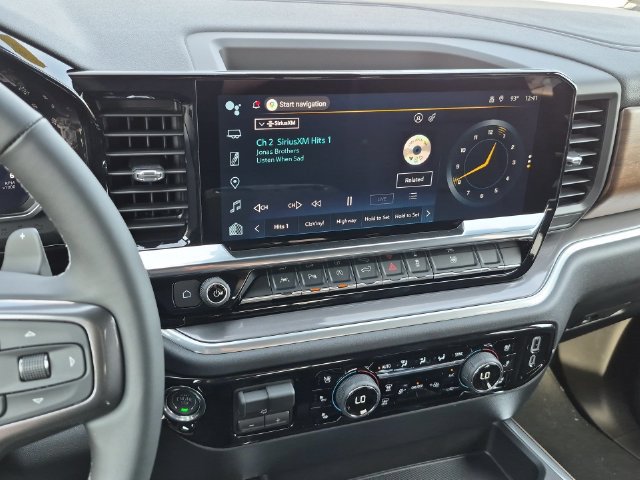 New 2026 Chevrolet Silverado 1500 High Country w/ High Country Premium Package AWD/4WD image 15