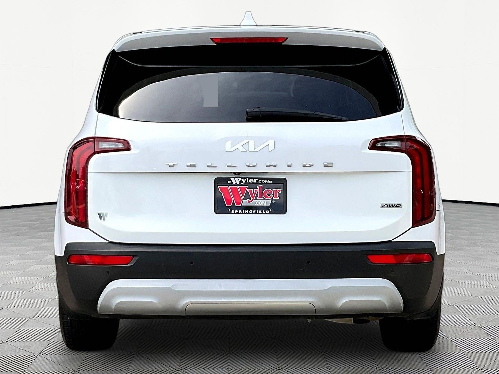 Used 2022 Kia Telluride LX AWD/4WD image 5