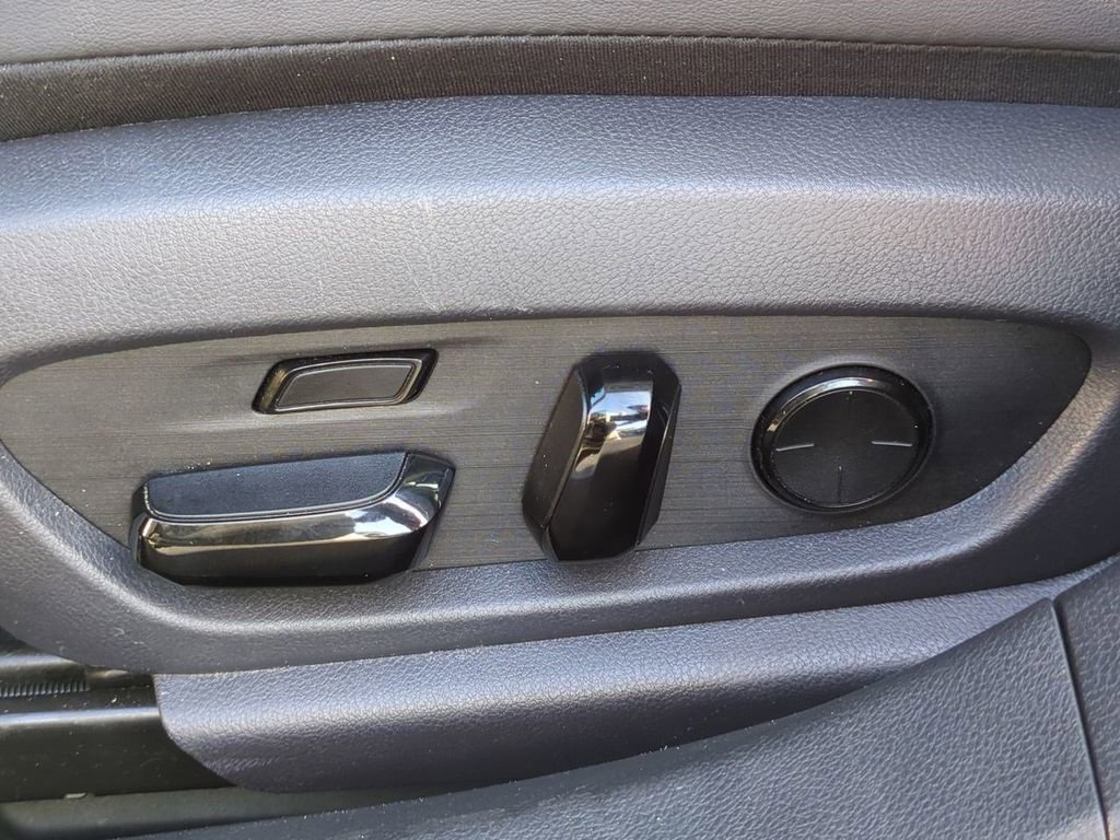 Used 2019 Lexus ES 350 Ultra Luxury image 19