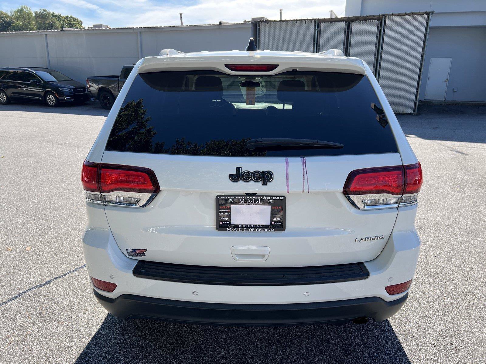 Used 2020 Jeep Grand Cherokee Laredo RWD image 17