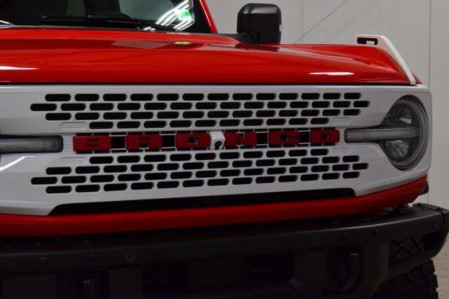 Used 2022 Ford Bronco Badlands image 9