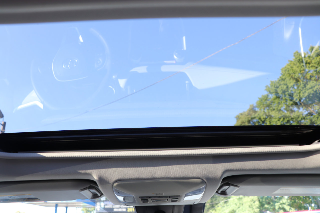 Used 2025 Toyota RAV4 XLE image 20