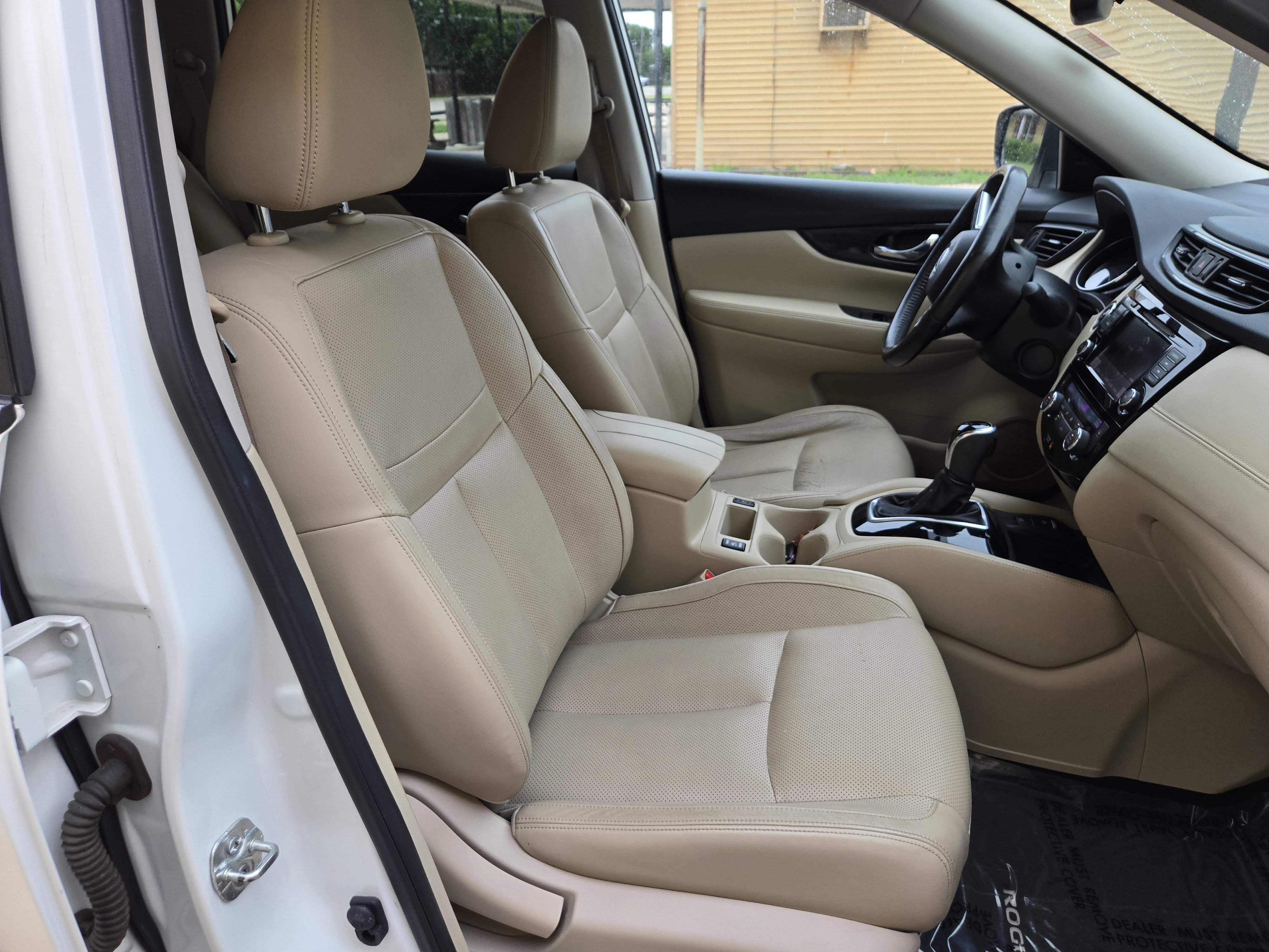 Used 2017 Nissan Pathfinder SV FWD image 9