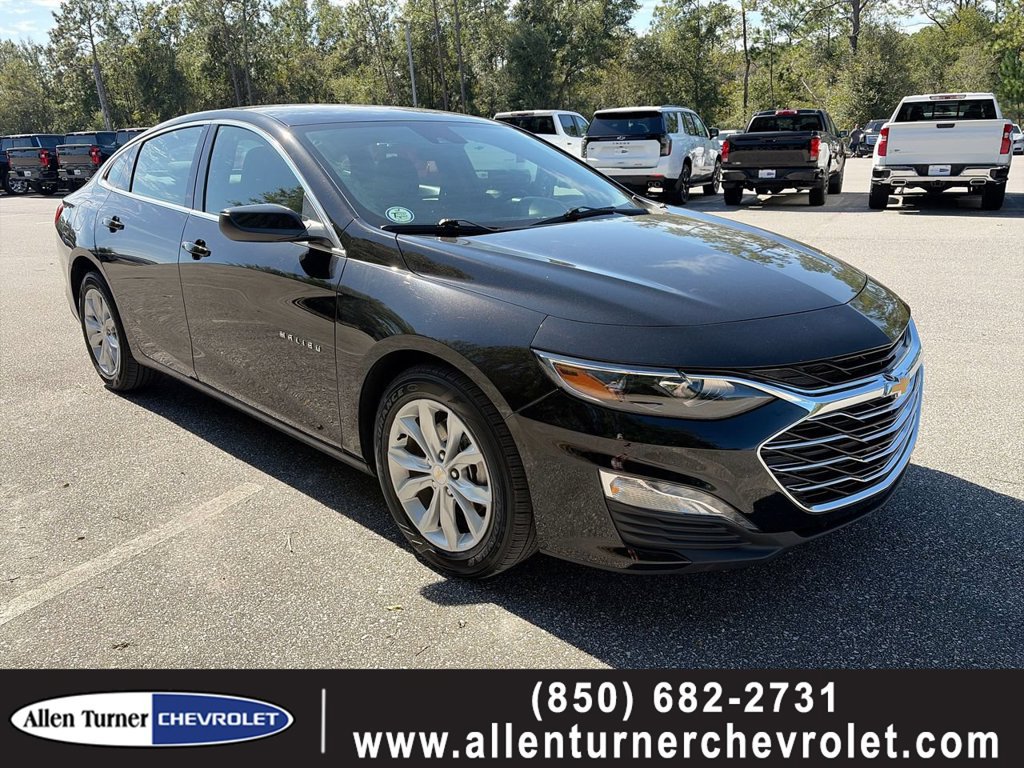 Used 2025 Chevrolet Malibu LT FWD image 1
