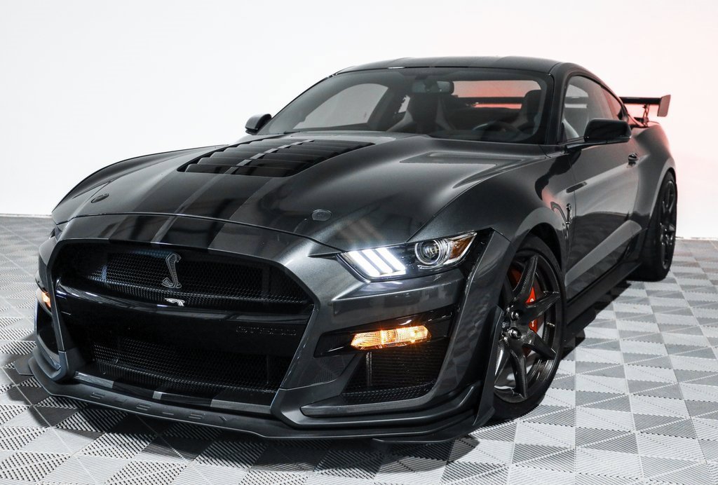 Used 2020 Ford Mustang Shelby GT500 w/ Carbon Fiber Track Pack image 10
