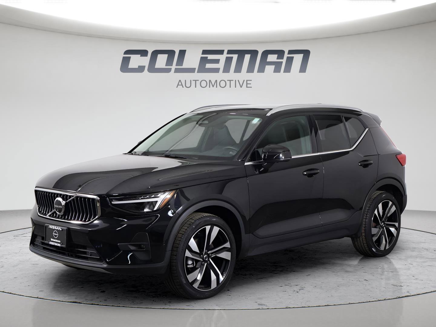 Used 2023 Volvo XC40 B5 Plus w/ Protection Package Premier