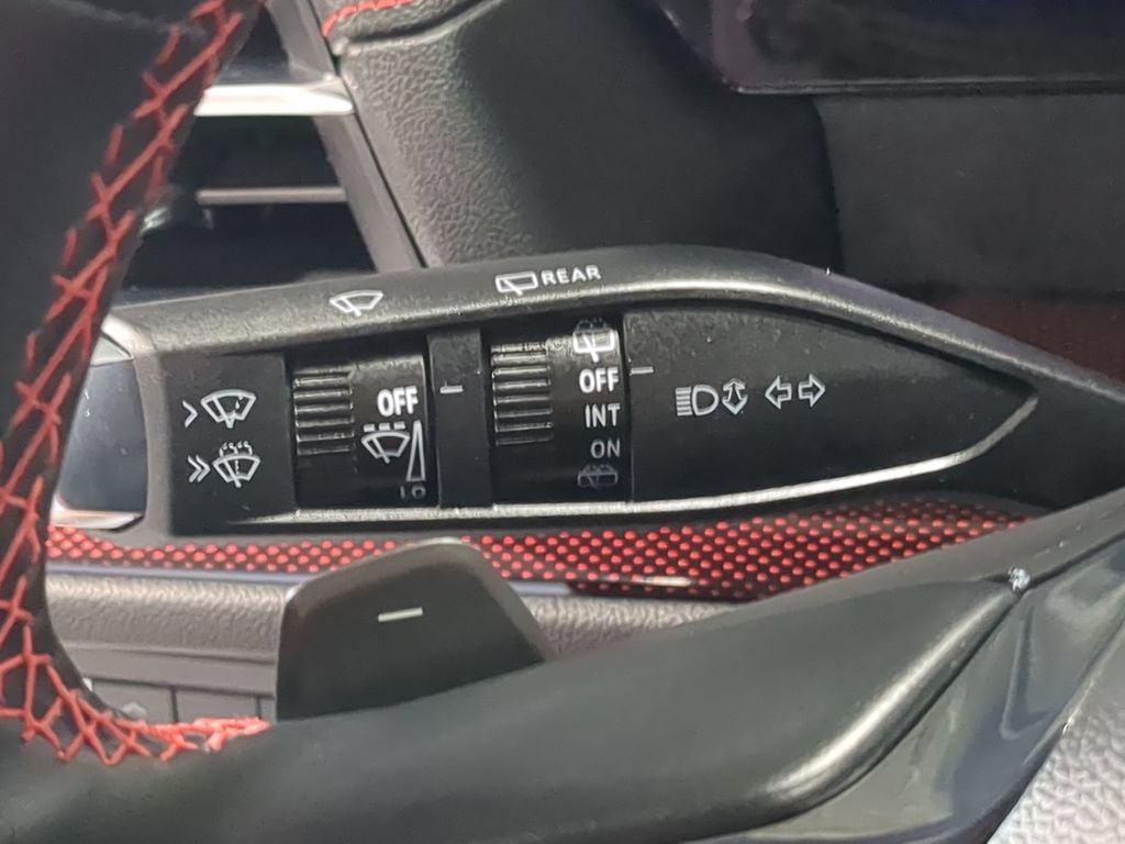 Used 2026 Chevrolet Traverse RS w/ LPO, Floor Liner Package AWD/4WD image 31