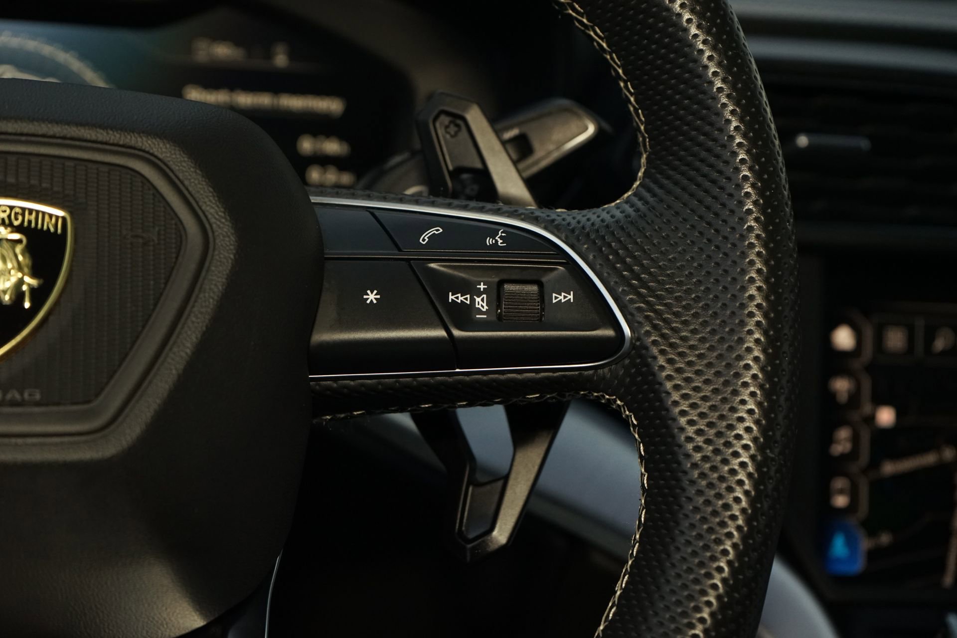 Used 2019 Lamborghini Urus image 15