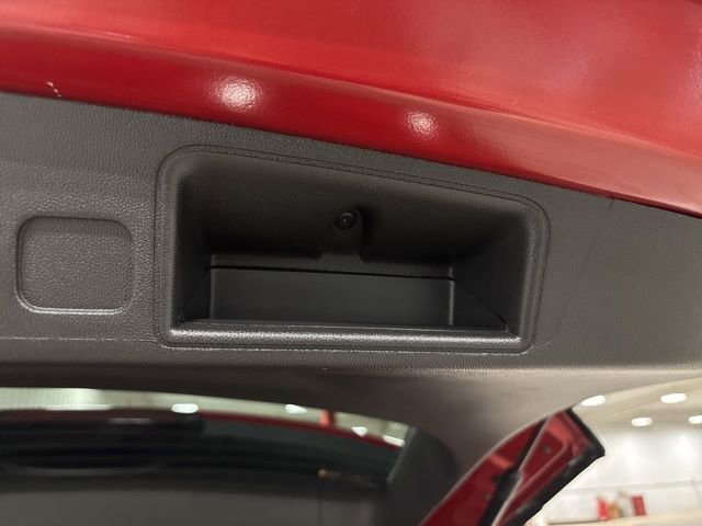 Used 2024 GMC Terrain SLE image 10