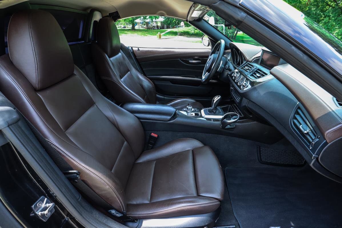 Used 2012 BMW Z4 sDrive35i image 38