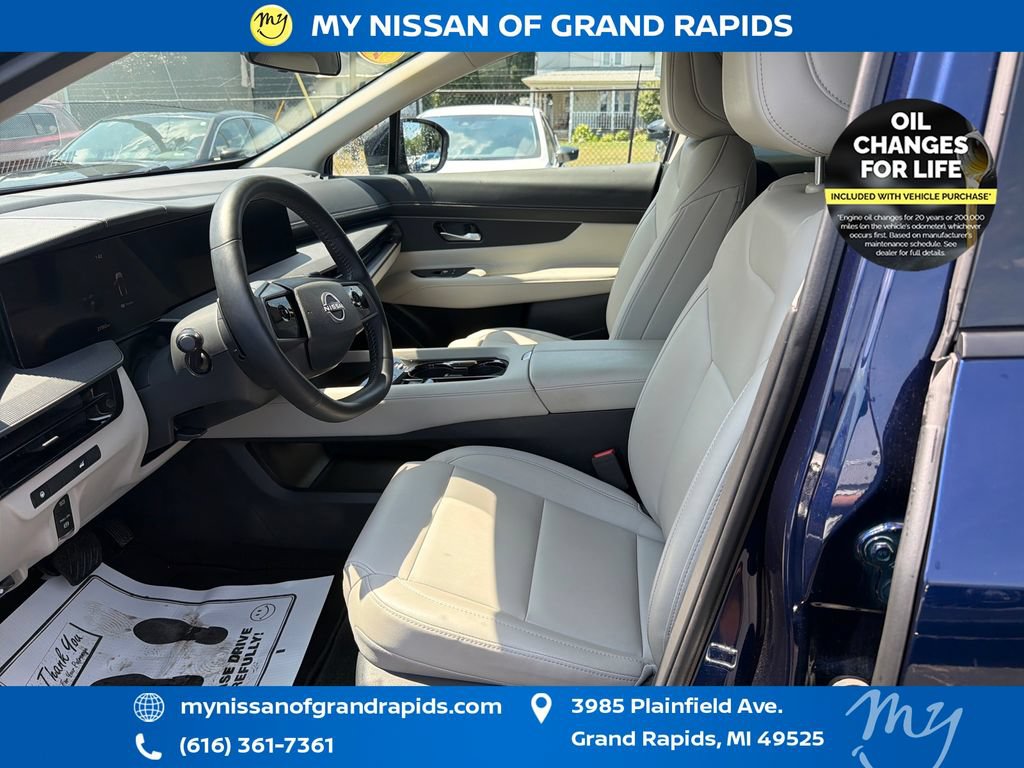 Used 2025 Nissan Murano SV AWD/4WD image 10