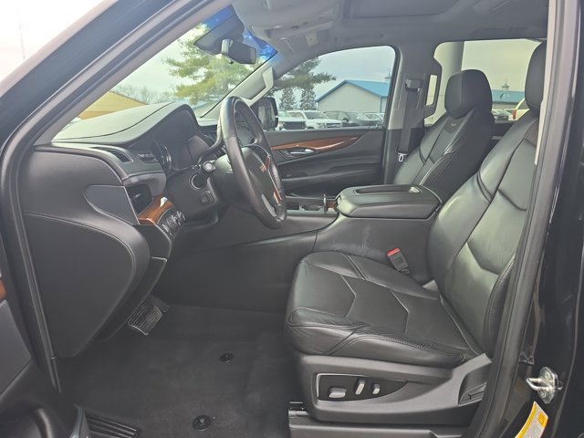 Used 2018 Cadillac Escalade ESV Premium Luxury image 31
