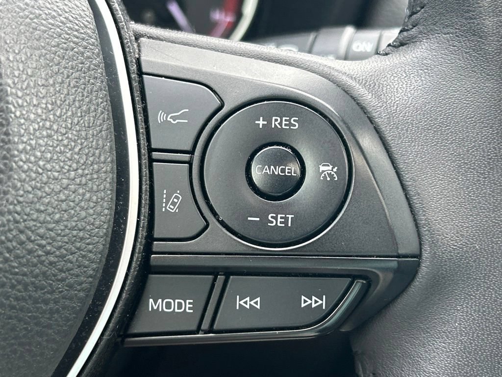 Used 2023 Toyota RAV4 XLE Premium AWD/4WD image 26