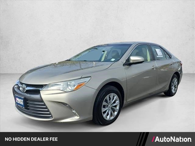 Used 2015 Toyota Camry LE FWD image 1