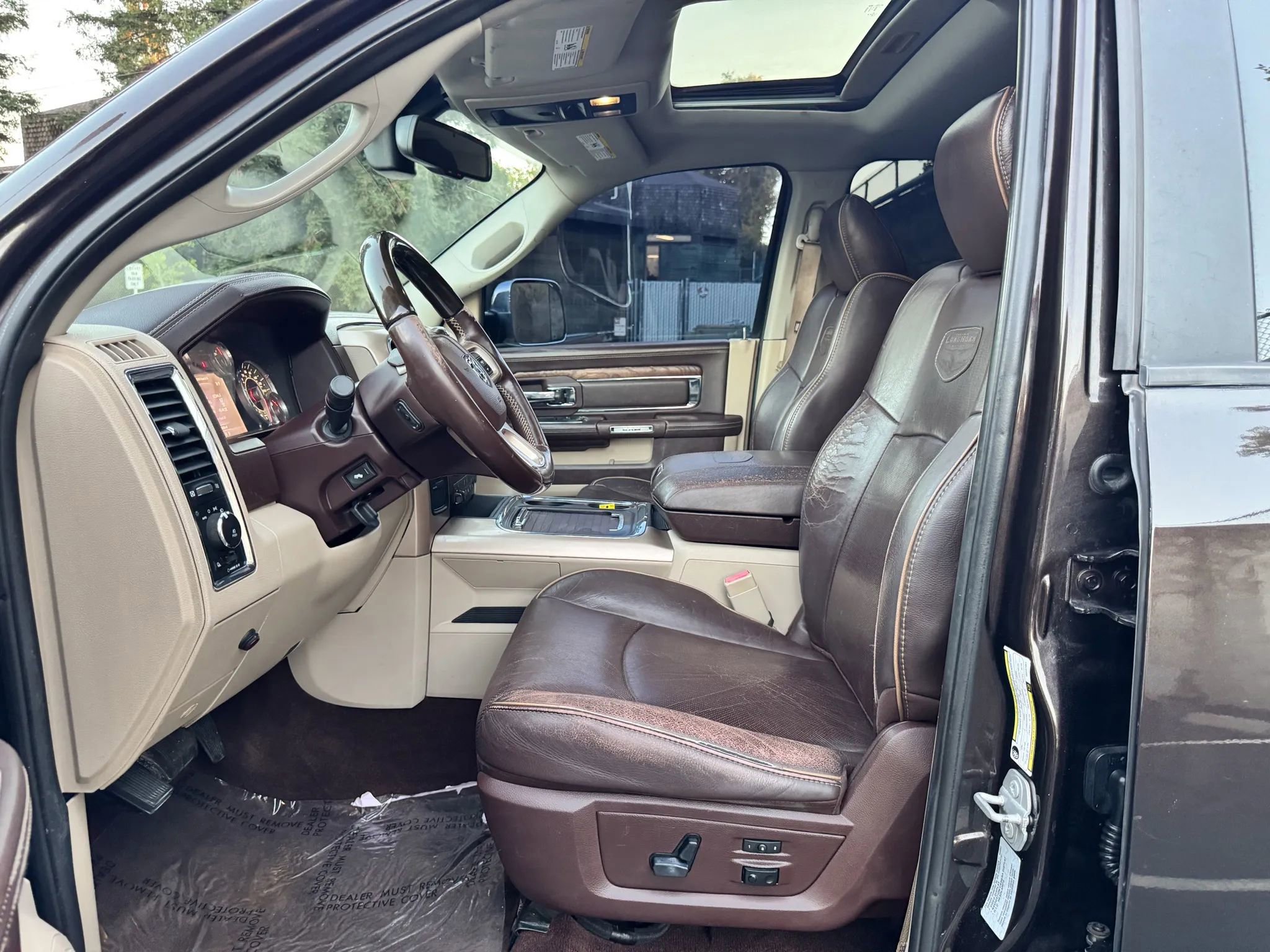 Used 2016 RAM 2500 Longhorn w/ Convenience Group AWD/4WD image 14