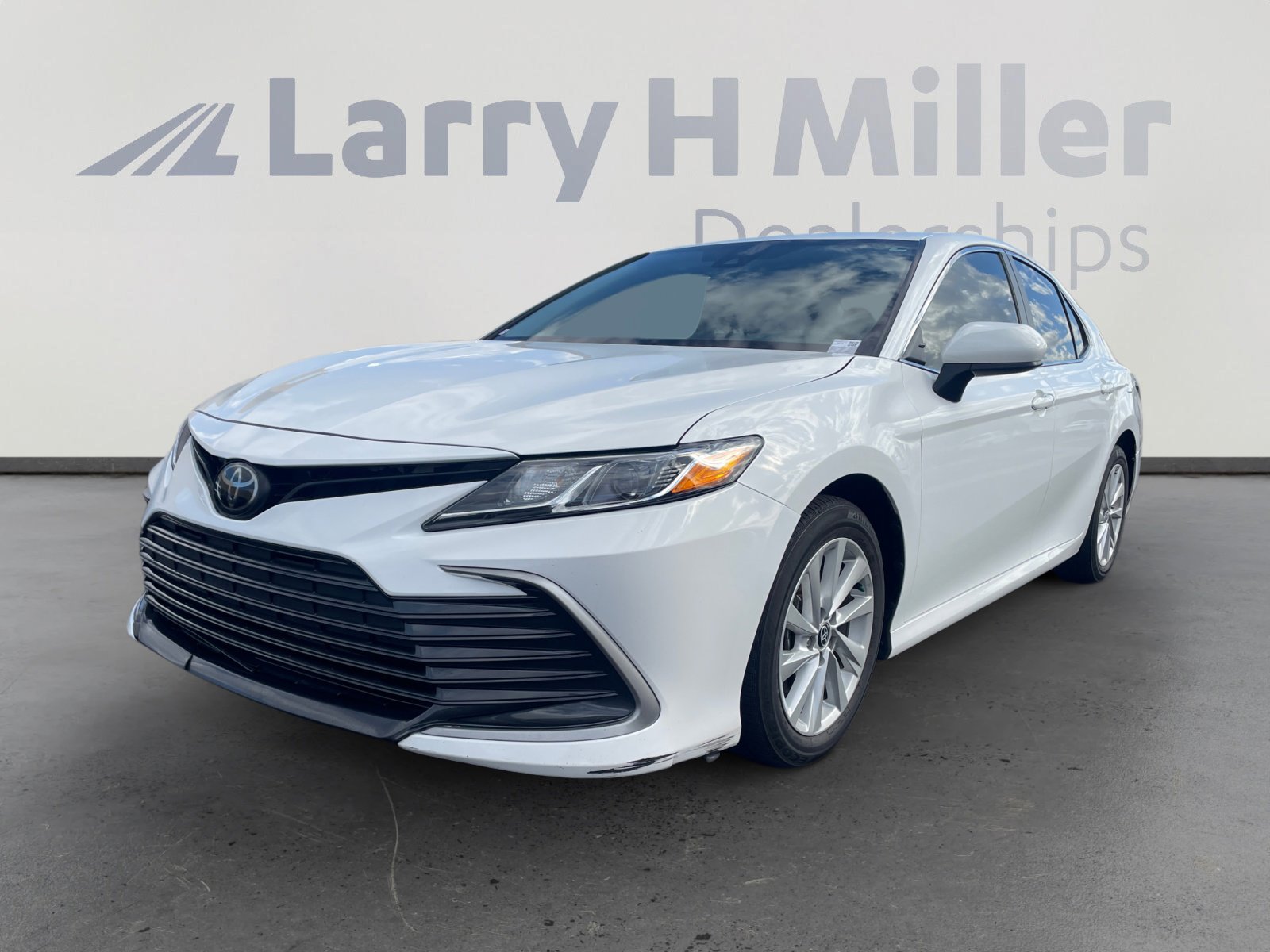 Used 2023 Toyota Camry LE