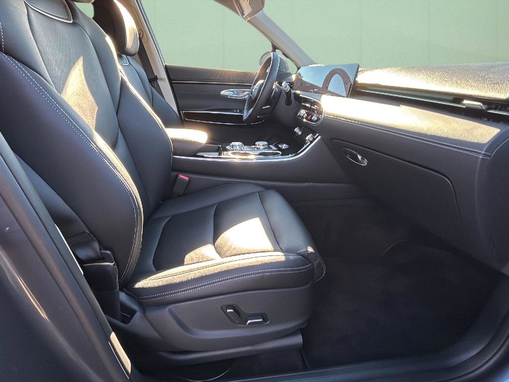 Certified 2026 Genesis GV70 2.5T image 39