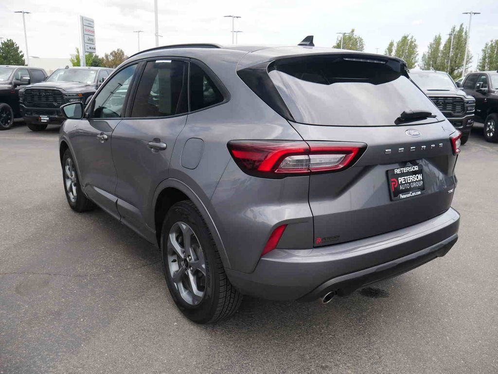 Used 2023 Ford Escape ST-Line Select image 17