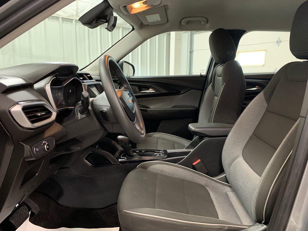 Used 2023 Chevrolet TrailBlazer LS image 15