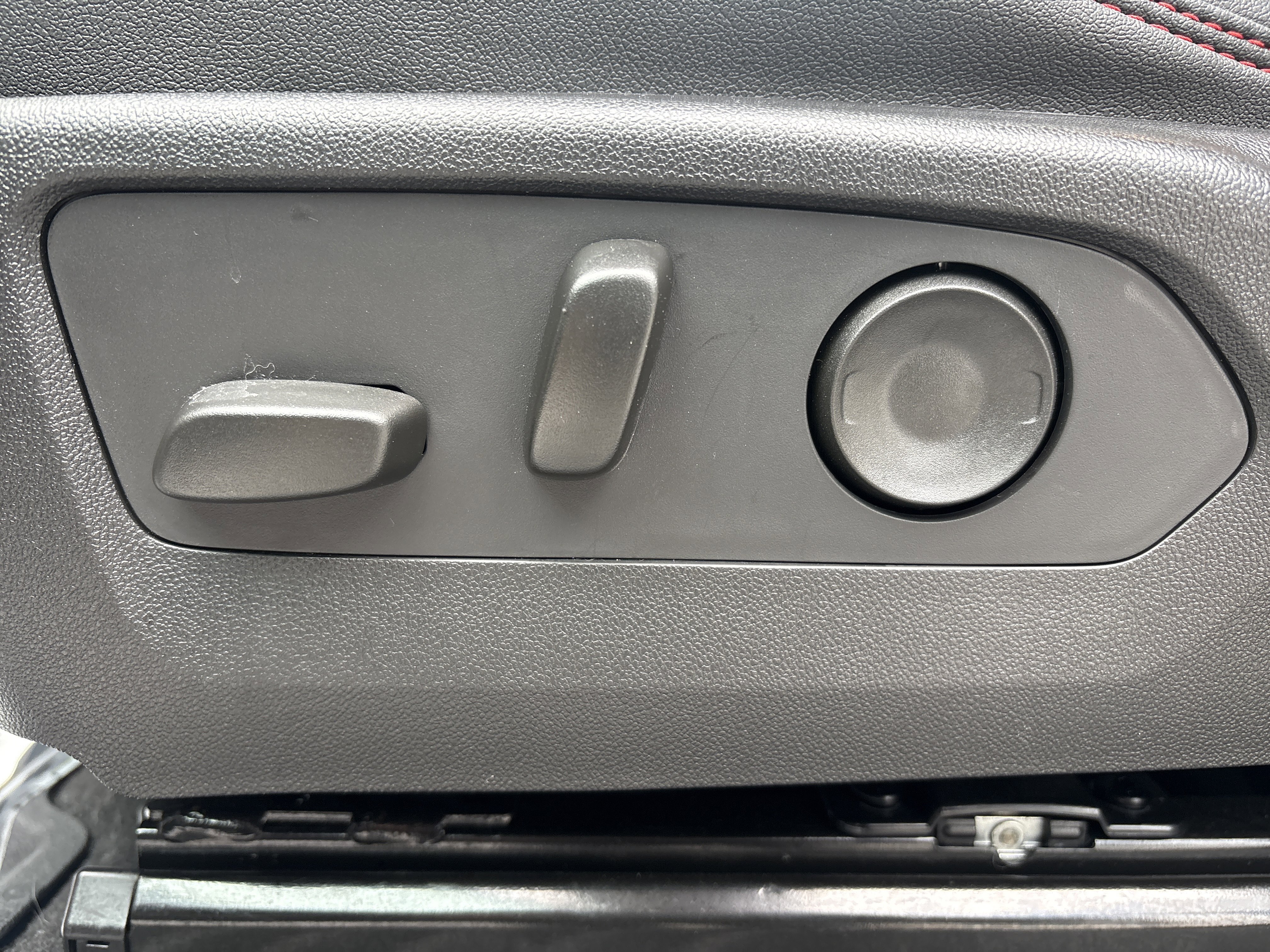 New 2026 Chevrolet Colorado Z71 w/ Technology Package image 13